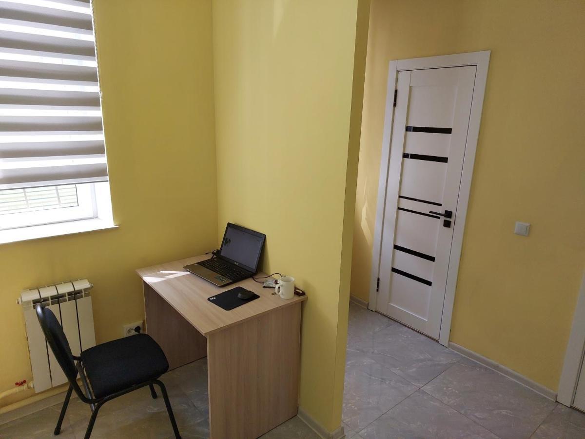 Check Inn Hostel Almaty Bagian luar foto
